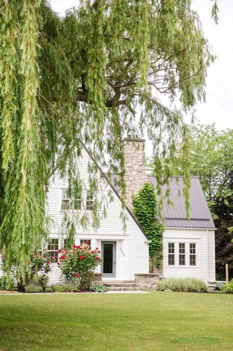 Waterfront Niagara-On-The-Lake Farmhouse On A Vineyard Villa Exterior foto